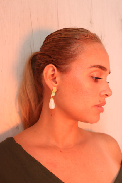 Chunky Pearly Hoops